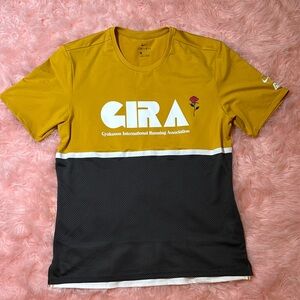 Nike Yellow and Black Graphic Tee